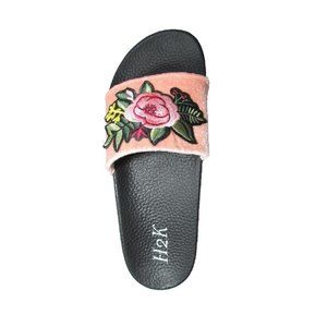 NEW IN BOX! Peach Velvet Sandal Shoes with Rose Applique